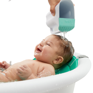 Fridababy dzbanuszek do kąpania dzieci
