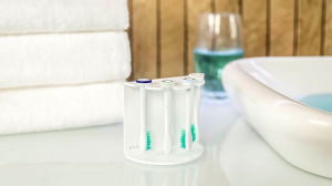 OVIDEN Ovi-One WHITE uchwyt na 4 końcówki do szczoteczek